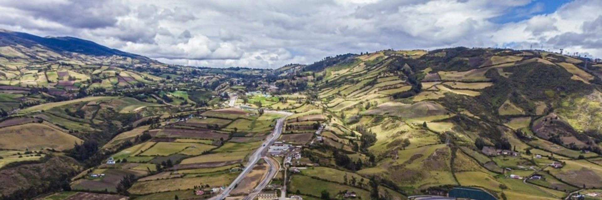 Rumichaca - Pasto toll road banner