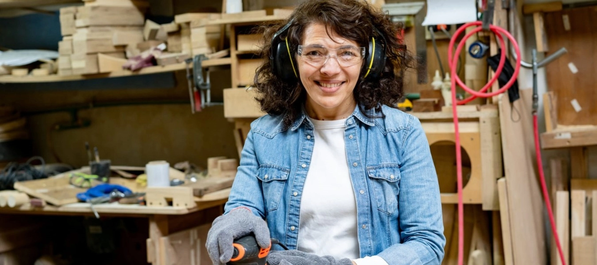 un trabajadora en una pyme en Argentina