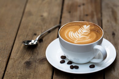 ¿Qué tan sostenible es la taza de café que tomamos en las mañanas? 3 Tips para reducir su impacto