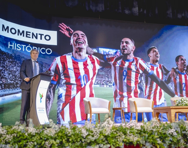 James P. Scriven, CEO of IDB Invest, speaking at the Invest Forum Paraguay 2025.