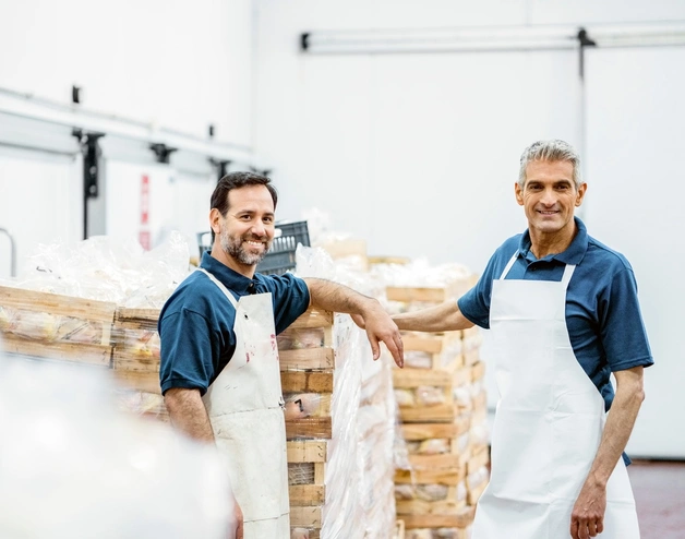 Dos empleados en una pyme 