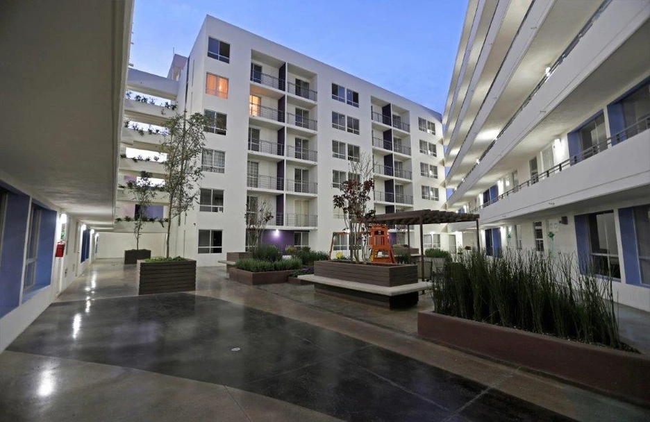 IDÍLICA VÍAS 3 PLAZA NOCHE.jpg