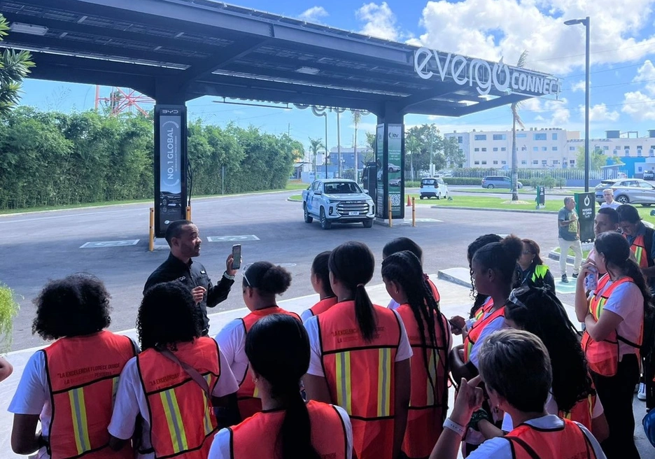 Participants of Mi Ruta program in Miches, Dominican Republic.